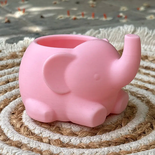 Little elephant nail brush holder