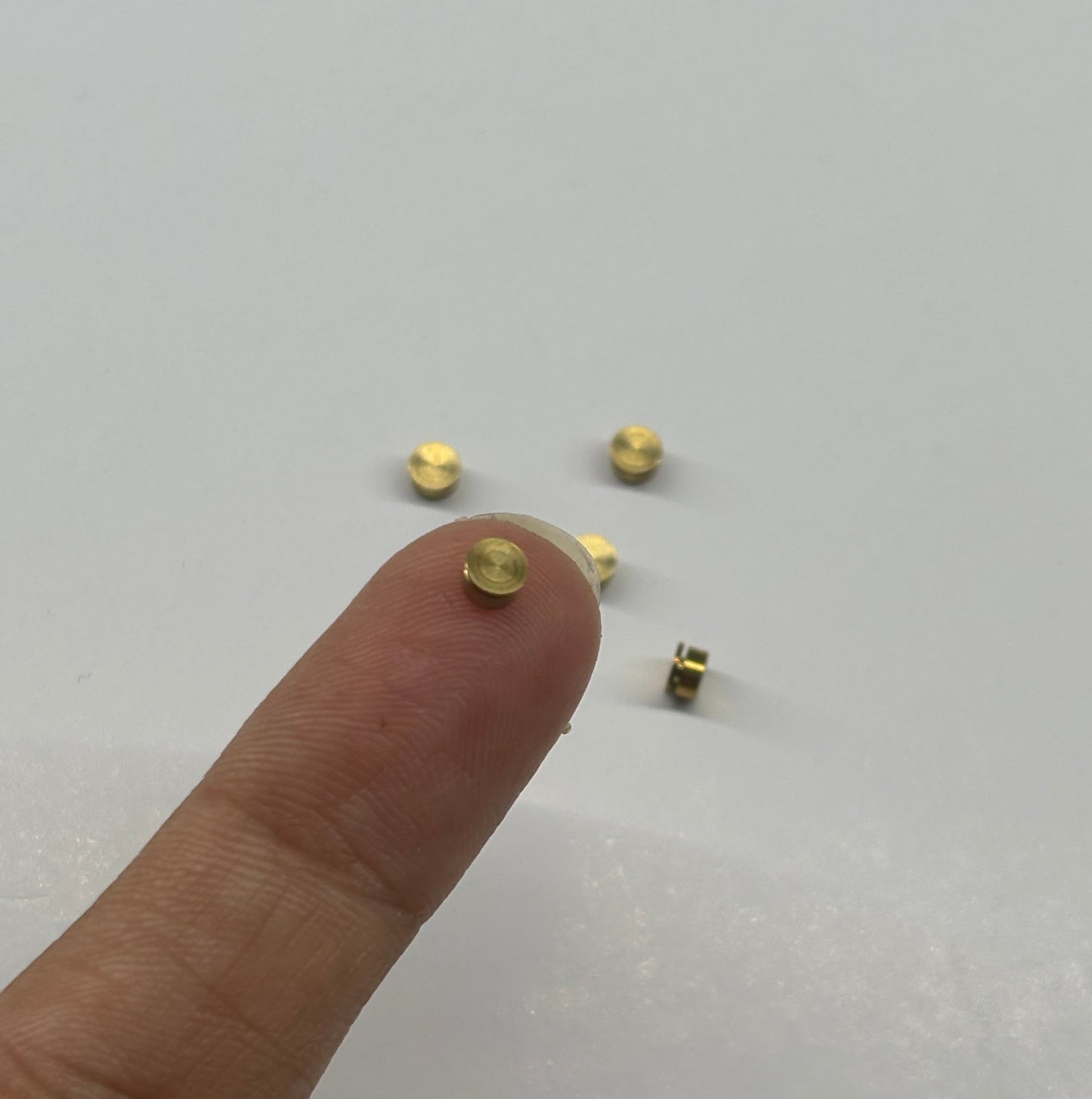 Nail spinner