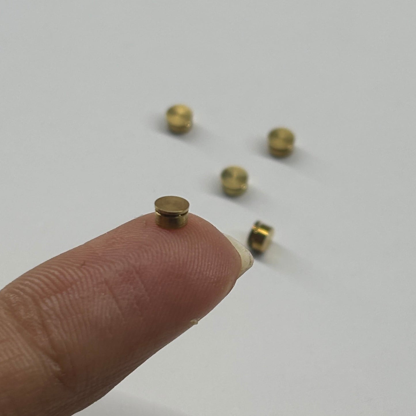 Nail spinner