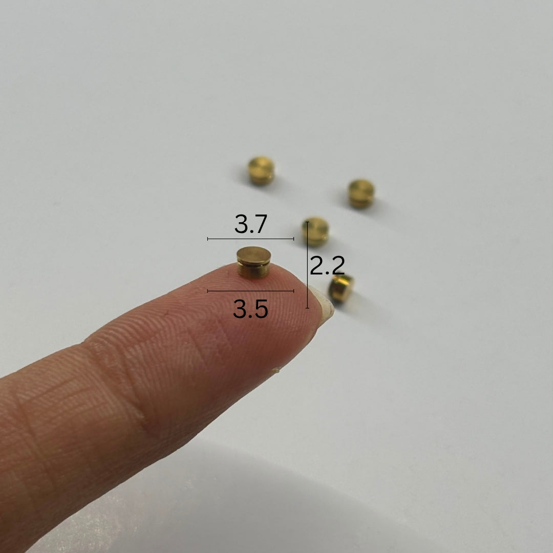Nail spinner