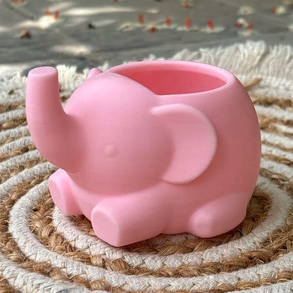 Little elephant nail brush holder