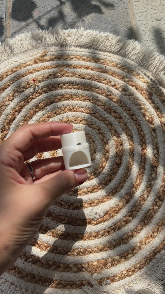 The Perfect Glass Bead Nail Magnetic Tool for Fingers